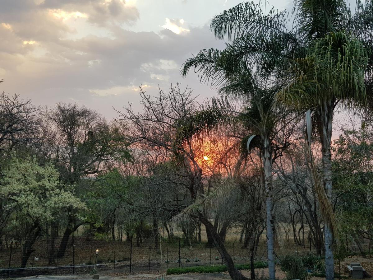 A Farm Stay - Casablanca'S Private Cottage,No Loadshedding! Hazyview Exterior foto